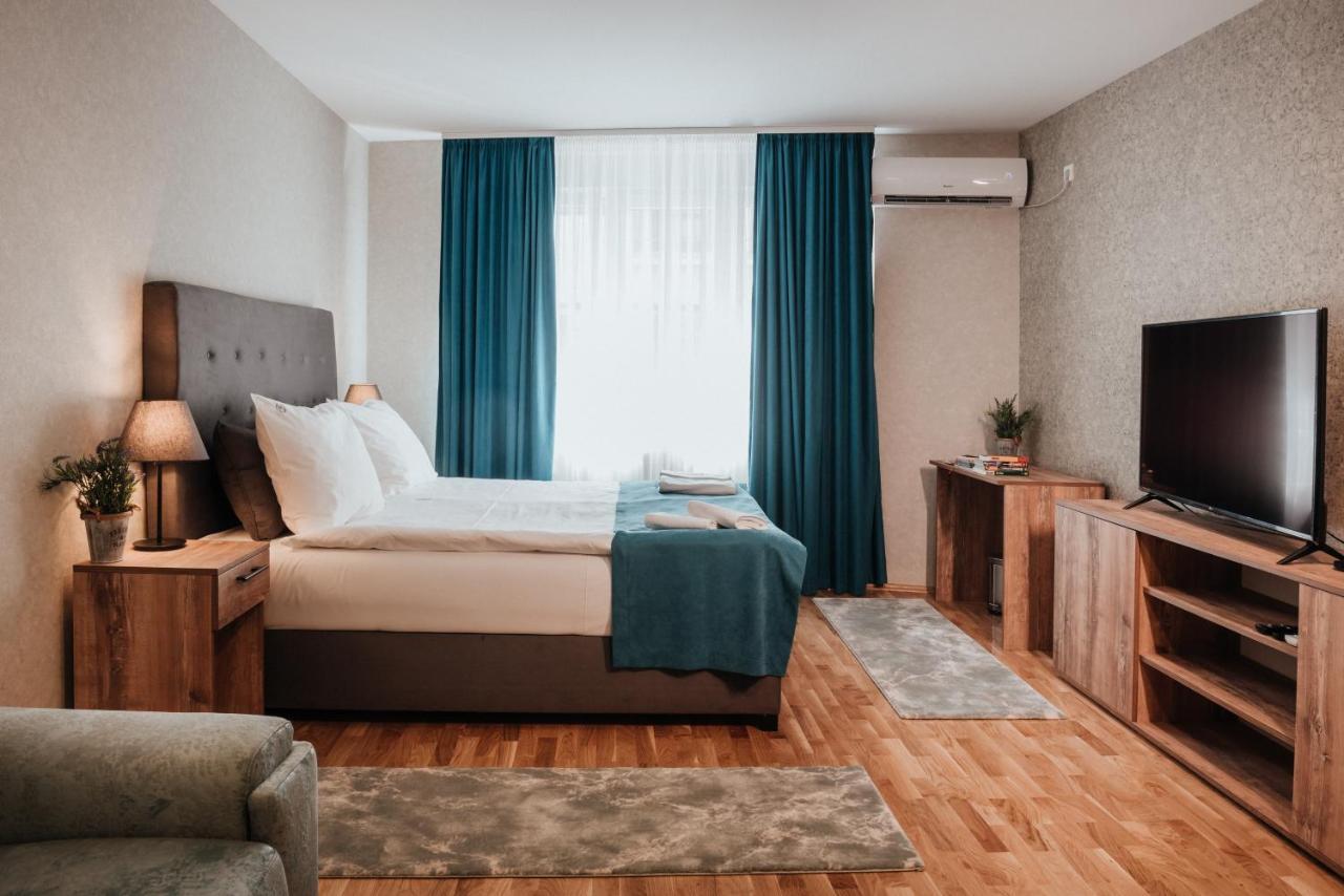 Magellan Family Lux Apartments โนวีซาด ภายนอก รูปภาพ